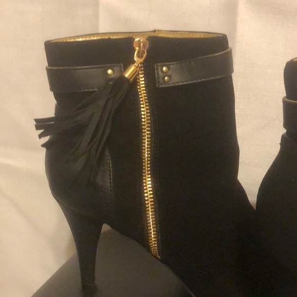Black and gold healed boots - Picture 3 of 4